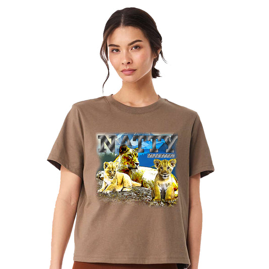 Lioness on the hilltop Women's T Brown